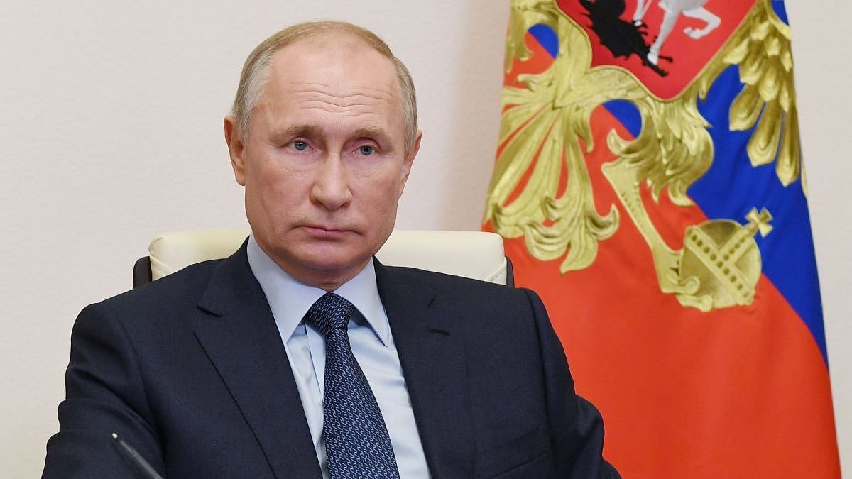 Russian President Vladimir Putin Signals Willingness To Host Ukraine’s Volodymyr Zelenskyy In Moscow Amid Ongoing Conflict