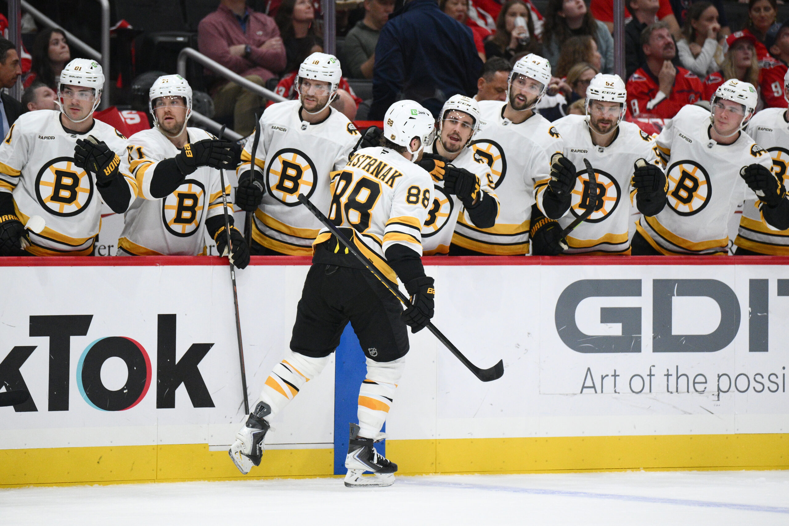 Bruins open season with win over Capitals