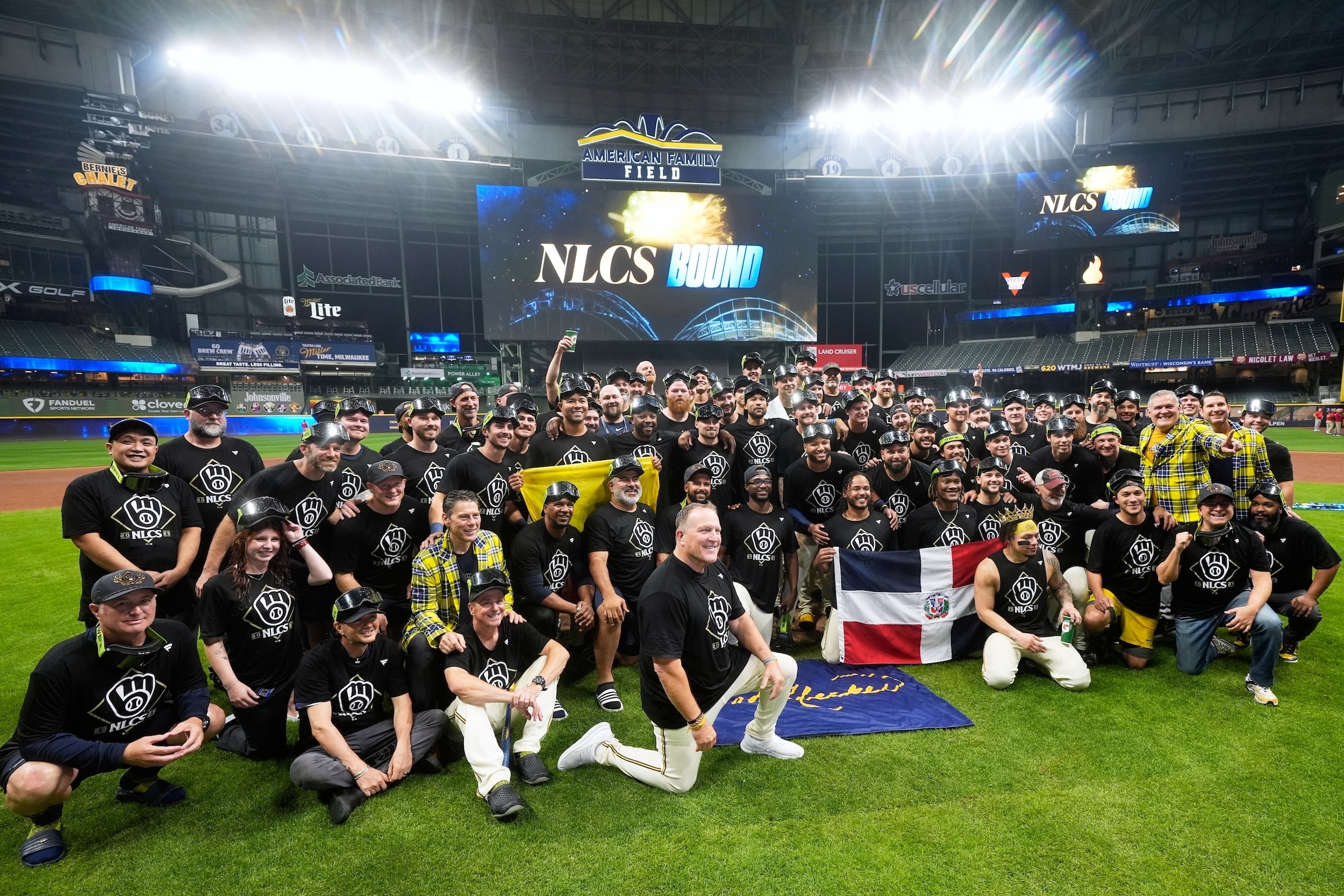 MLB: Brewers embracing underdog status vs Dodgers