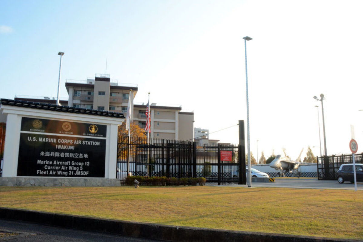 山口・岩国基地を敷地外から撮影の男性　米軍が写真削除求め顔写真も撮影　弁護士は違法性指摘