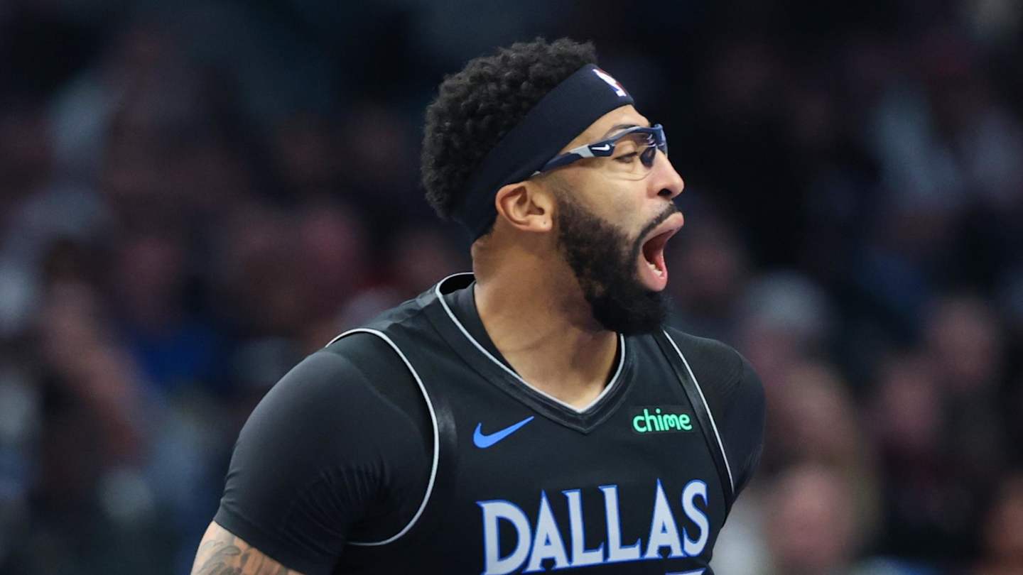 Anthony Davis makes his stance on trade rumors with Mavericks clear